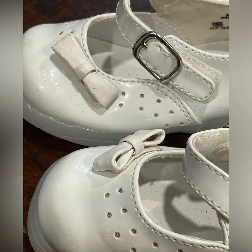 VTG 90s Smart Steps little girl white patent vinyl Mary Jane shoes size 3.5W‎